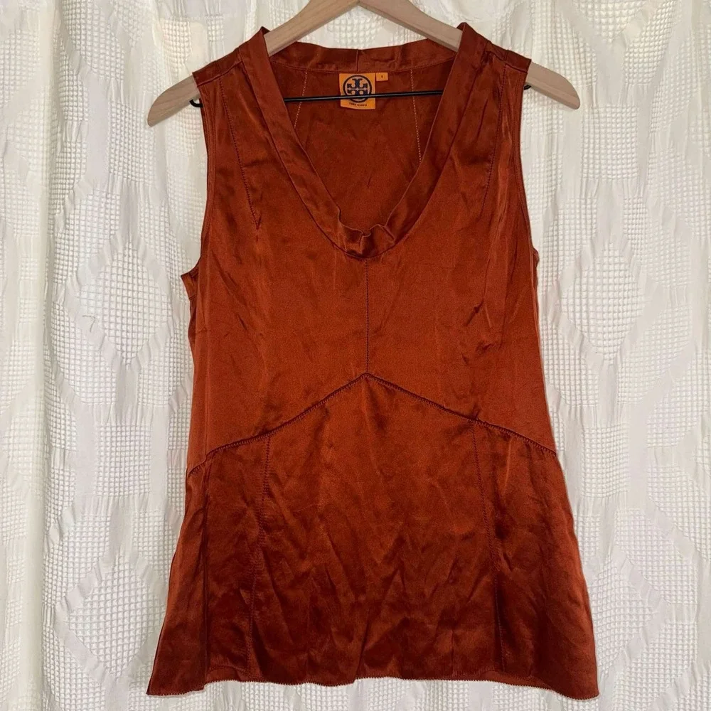Flawed Tory Burch 100% Silk Blouse Rust Orange Sleeveless V-Neck Luxury Size 8